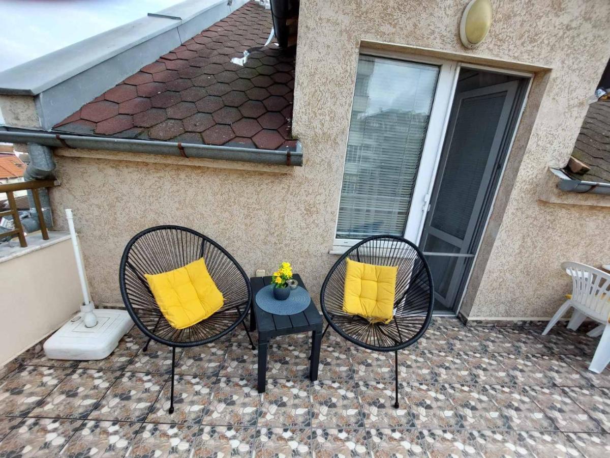 Апартамент Одесос Varna Exteriör bild